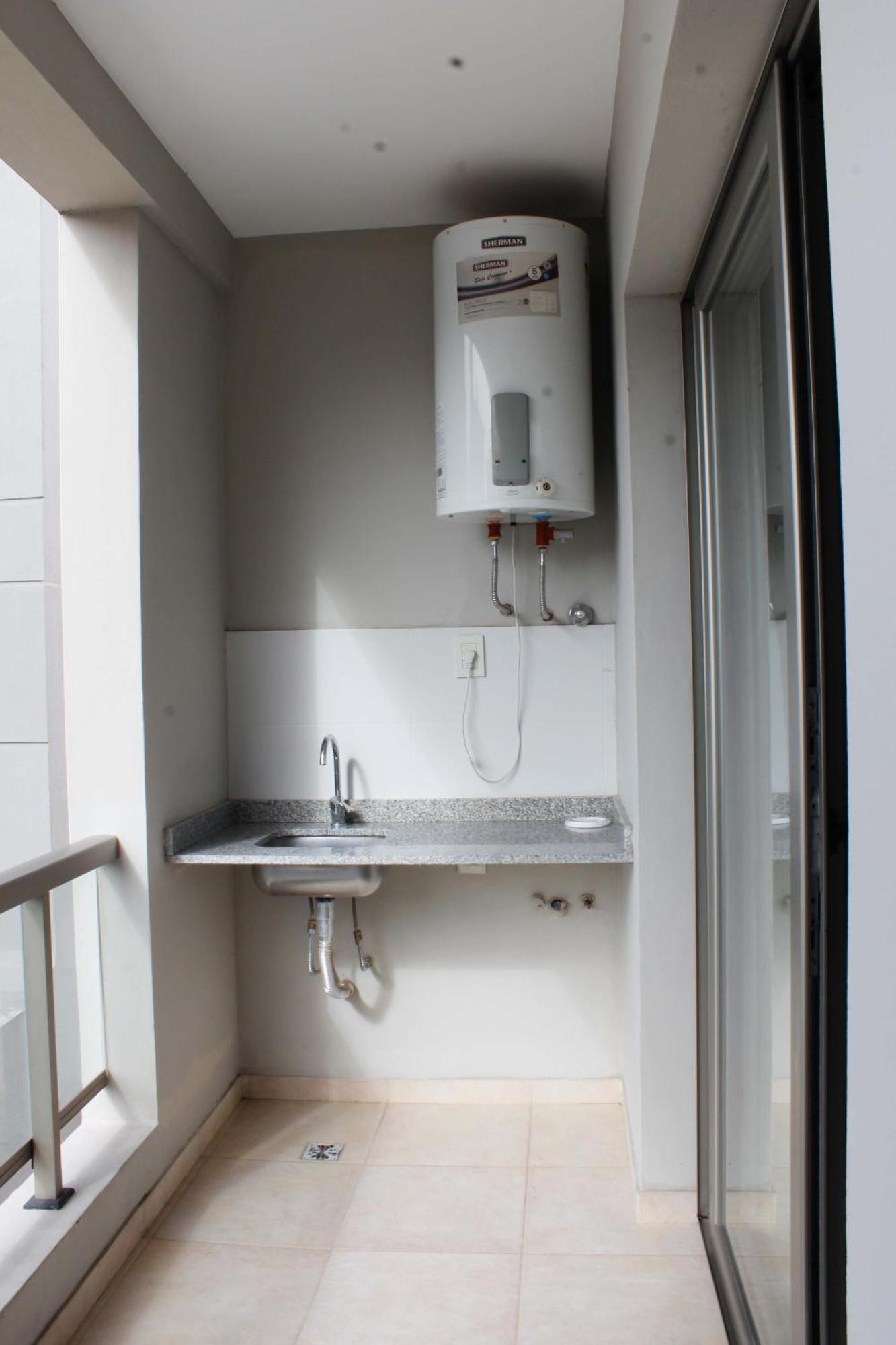 Apartment Dpto En Costanera, Excelente Ubicacion *